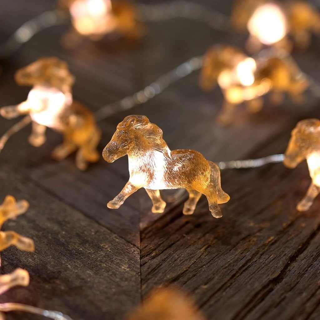 western outdoor decorating ideas. Picture of horse fairy lights