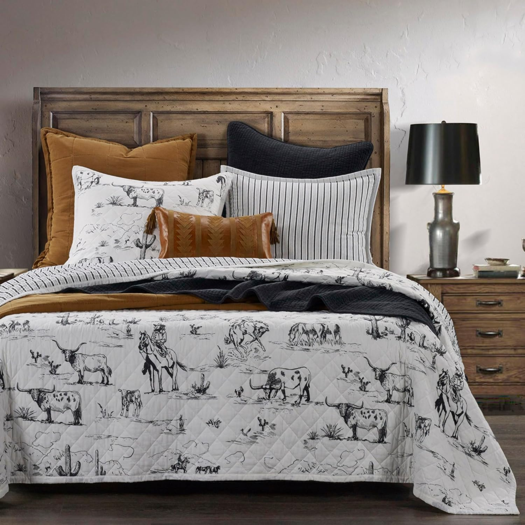 Western Bedding Ideas. quilt with longhorn cattle