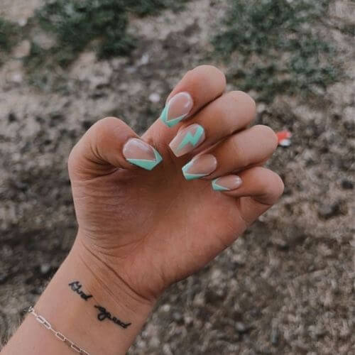  Turquoise lightening nails