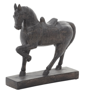 horse statue 